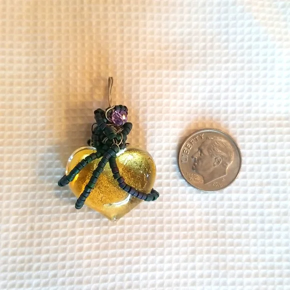 Art glass handmade yellow heart pendant - Picture 3 of 3